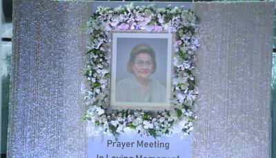 Bollywood stars, others attend Krishna Raj Kapoor's prayer meet