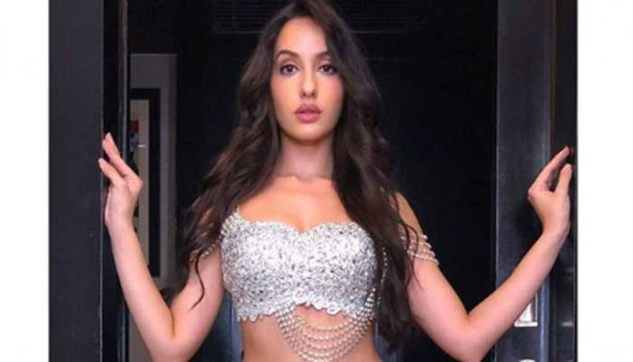 Dilbar girl Nora Fatehi dances to Karisma Kapoor-Govinda's hit 90s song and  it's crazy! Watch | People News | Zee News