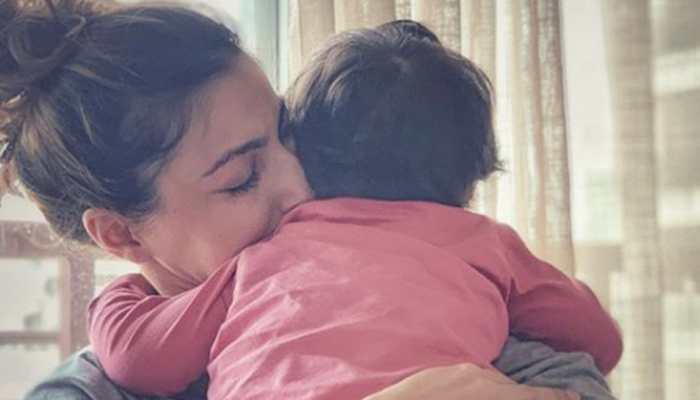 Soha Ali Khan&#039;s latest picture with baby Inaaya will melt your heart-See pic