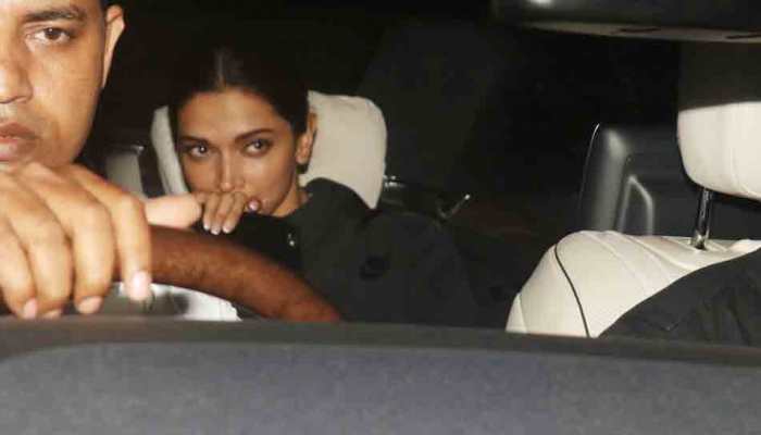 Deepika Padukone clicked leaving Aamir Khan&#039;s house. Is a film on the cards? 