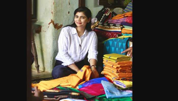 #MeToo: Was asked to visit Vairamuthu in hotel, says singer Chinmayi #MeToo: Was asked to visit Vairamuthu in hotel, says singer Chinmayi