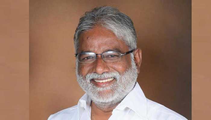 After Mayawati's snub, lone BSP minister in Congress-JDS coalition quits Karnataka Cabinet