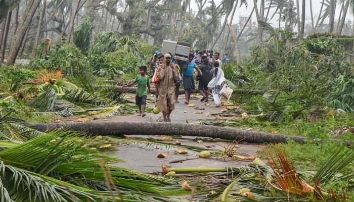 With Durga Puja around the corner, Cyclone 'Titli' enters West Bengal, very heavy rainfall expected