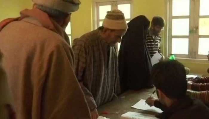 J&amp;K urban local body polls: Baramulla, Samba witness over 70% turnout; abysmal in Anantnag, Srinagar