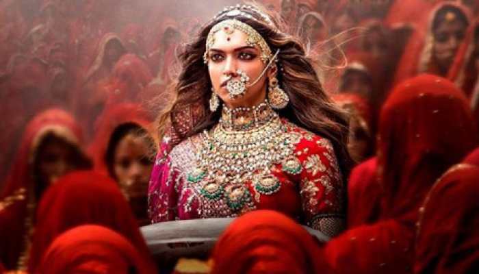 &#039;Padmaavat&#039; returns as Durga puja theme in two pandals