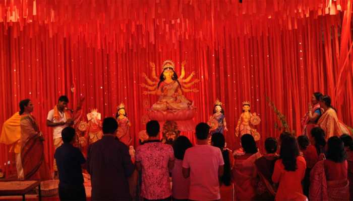 Kolkata Metro records highest-ever footfall in 34 years on sixth day of Durga Puja