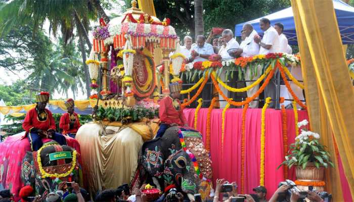 Mysuru Dasara: Police denies harassment reports; say 'women just went home, put up tweet'