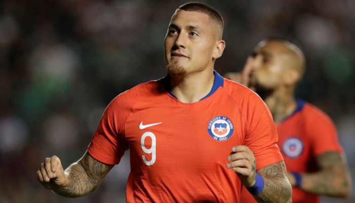 Mexican keeper Hugo Gonzalez escapes fatal bone injury in collision with Chilean forward