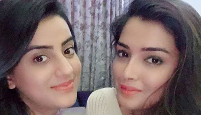 Akshara Singh and Amrapali Dubey's 'Piya Piya' video will remind you of Preity Zinta and Rani Mukerji - Watch