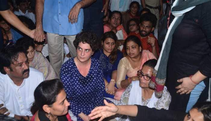 Raebareli flooded with posters calling Priyanka Vadra &#039;emotional blackmailer&#039;