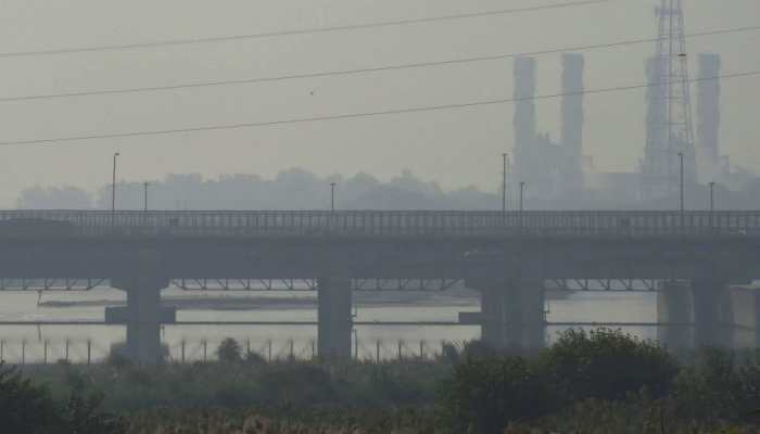 Delhi&#039;s air quality improves to &#039;poor&#039;