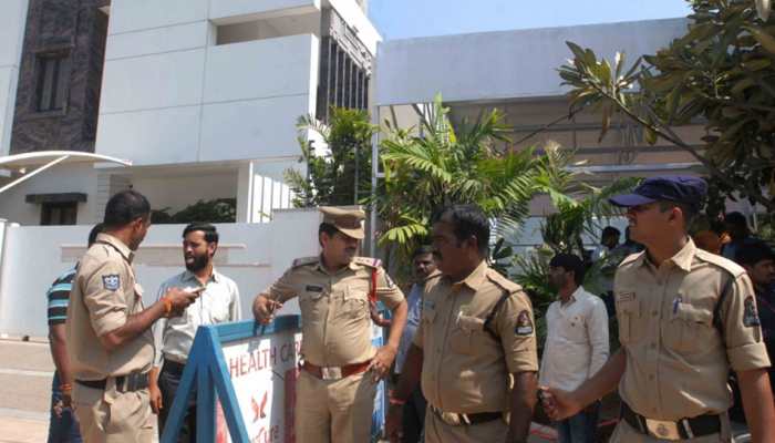 Tamil Nadu: IT raids at Vaikundarajan&#039;s VV Minerals, 100 locations being searched