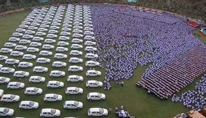 Surat businessman Savji Dholakia to gift cars to 600 employees for Diwali