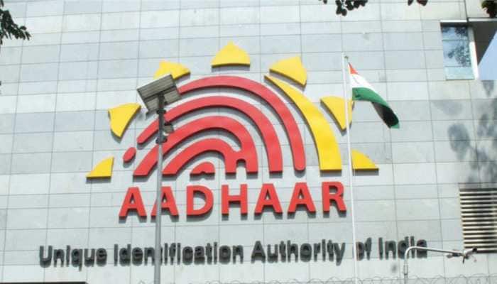 Govt orders telcos to stop using Aadhaar for verifying existing mobile customers