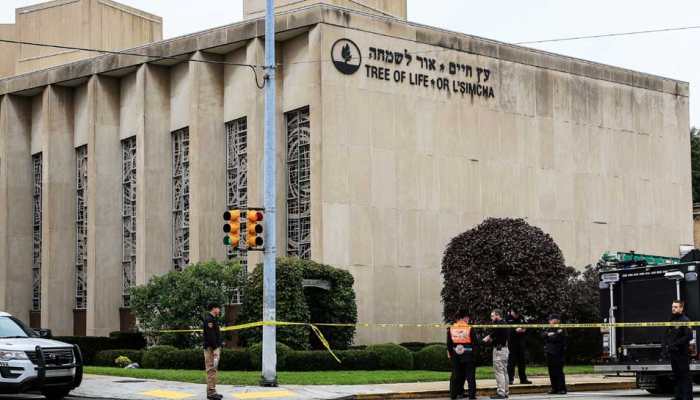 11 killed in Pittsburgh synagogue mass shooting, Donald Trump vows death penalty