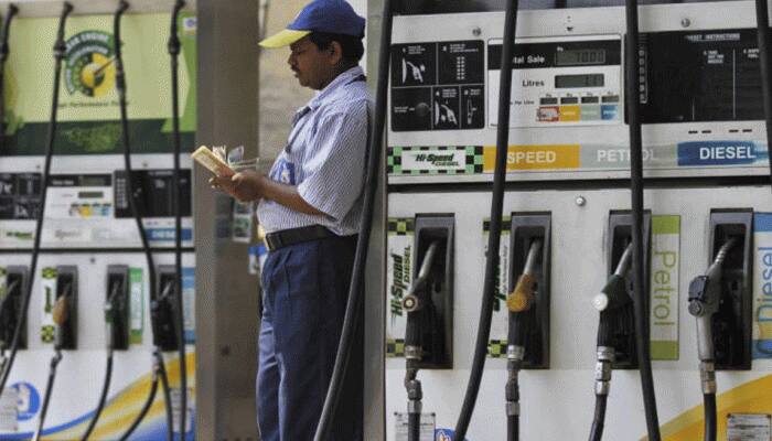 Fuel prices continue to decline; petrol at Rs 80.04 per litre in Delhi, Rs 85.54 in Mumbai