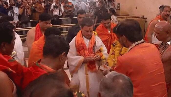 &#039;Shiv-bhakt&#039; Rahul Gandhi offers prayers at Mahakaleshwar temple in MP&#039;s Ujjain 