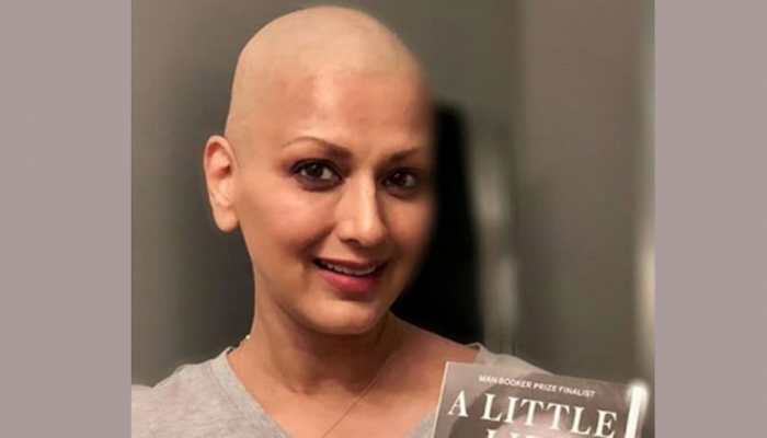 Sonali Bendre shares her latest read, reveals chemo made her eyesight weak