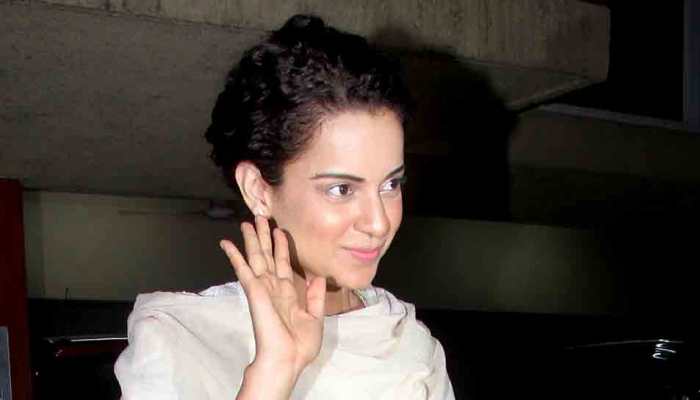 Kangana Rananut sashays down in ethnic wear as she gets clicked outside Kamal Jain's office — In Pics