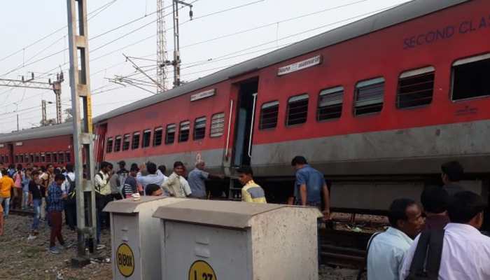 Bihar: Four coaches of Jan Sadharan Express derail near Patna Bihar: Four coaches of Jan Sadharan Express derail near Patna