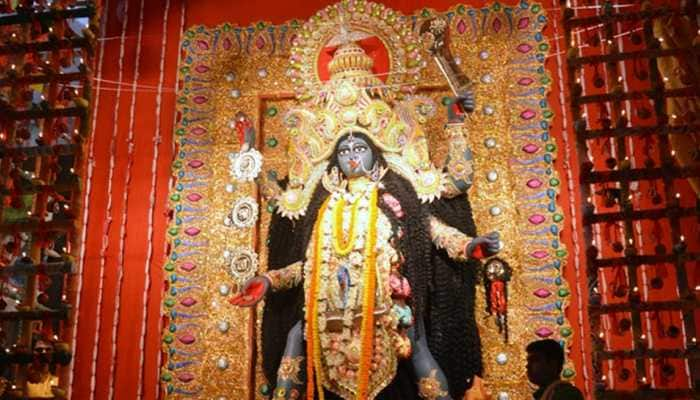 Kolkata: Close on the heels of Sabarimala, Kali puja pandal disallows women to enter