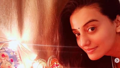 Akshara Singh celebrates Dhanteras at home, shares pic on Instagram-See pic