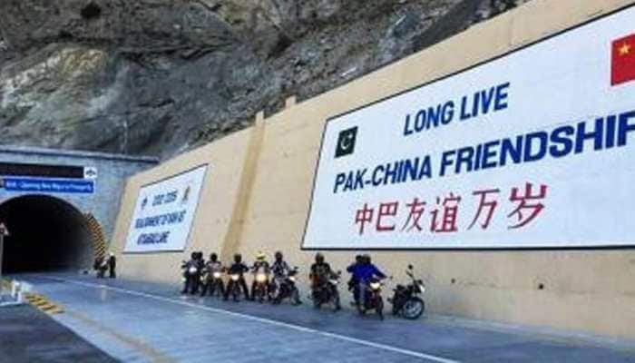 Despite India&#039;s objection, Pakistan-China bus service flagged off from Lahore