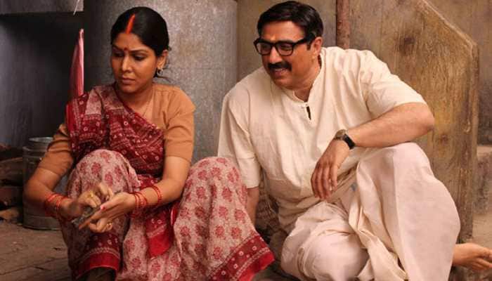 Sunny Deol, Sakshi Tanwar's 'Mohalla Assi' new posters reveal release date—See inside Sunny Deol, Sakshi Tanwar's 'Mohalla Assi' new posters reveal release date—See inside
