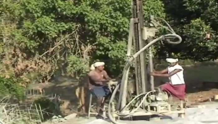  Jharkhand's Jagir village gets boring vehicle to install handpumps, first time ever 