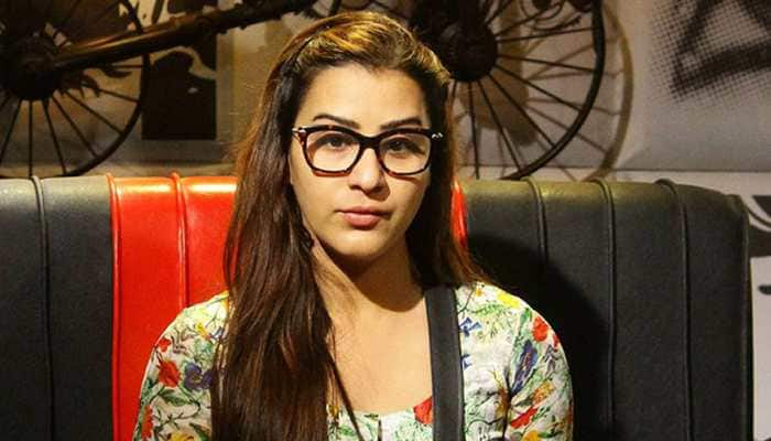 After Vikas Gupta, Shilpa Shinde targets Karanvir Bohra