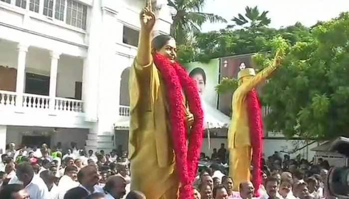 Embarrassed AIADMK unveils new statue of Jayalalithaa as old one failed to resemble her