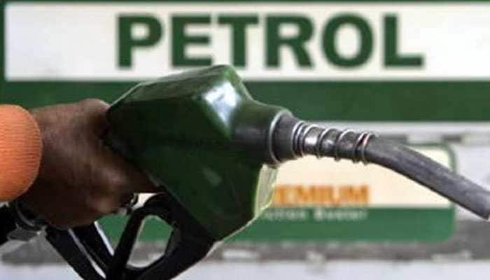 Decline in  fuel prices continue; petrol at Rs 77.28 per litre in Delhi, Rs 82.80 in Mumbai 