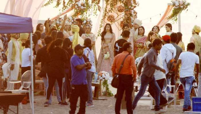 Janhvi Kapoor turns bridesmaid for an ad shoot and the pics are totally dream-like!