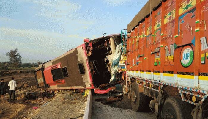 Karnataka: 6 dead, over 10 injured after bus collides with lorry near Hubli on NH 63