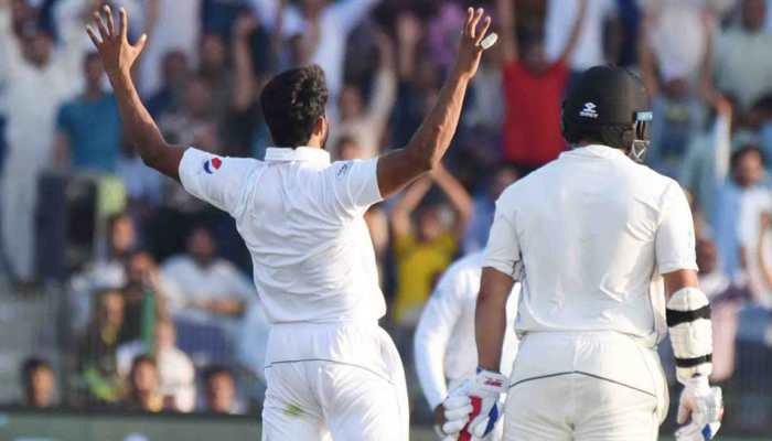 Yasir Shah and  Hasan Ali slice through Kiwis to put Pakistan in control