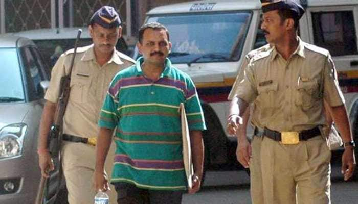 Malegaon blasts case: SC asks Bombay HC to hear Colonel Purohit&#039;s plea