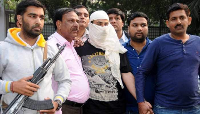 Police on lookout for arrested Hizbul terrorist&#039;s girlfriend who assisted in CID officer&#039;s murder