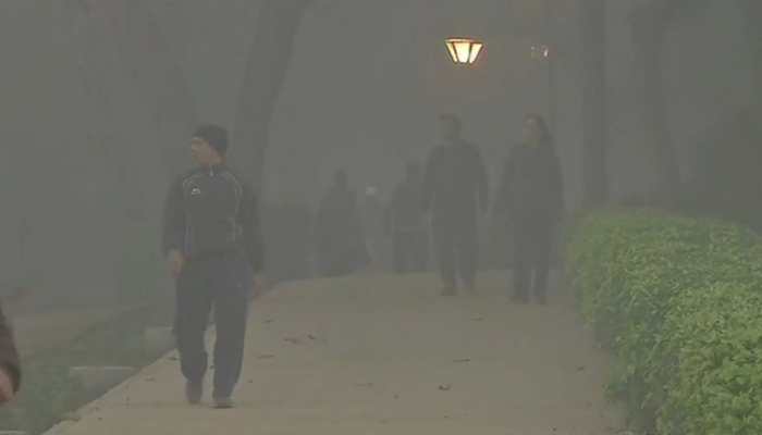 Delhi&#039;s overall air quality &#039;very poor&#039;, some areas record &#039;severe&#039; pollution