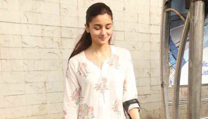 Alia Bhatt spotted walking on crutches after sustaining injury 