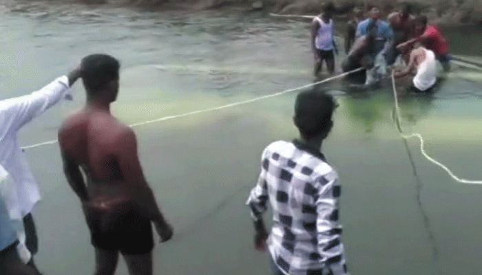 25 dead after bus falls into Vishweshwaraiah Canal near Mandya in Karnataka