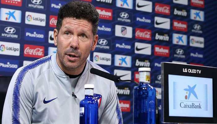 Atletico Madrid coach Diego Simeone praises goalkeeper Jan Oblak ahead of Barçelona clash