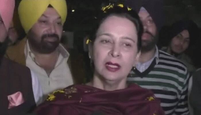 Navjot Singh Sidhu should definitely go, says wife on Pakistan's invite for Kartarpur corridor