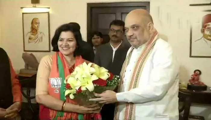 Former Odisha cadre IAS officer Aparajita Sarangi joins BJP in presence of Amit Shah