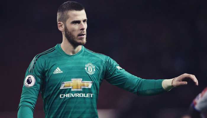 'World's best keeper' David de Gea wants to stay, says Jose Mourinho