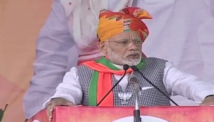 Rajasthan assembly elections: It&#039;s a contest between &#039;Kamdar&#039; and &#039;Naamdar&#039;, says PM Narendra Modi 