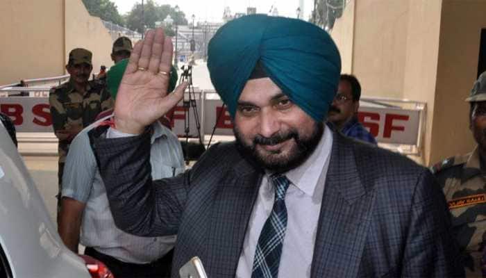 Resign from Cabinet, work with Rahul Gandhi if Amarinder is not your captain: Punjab Minister tells Sidhu