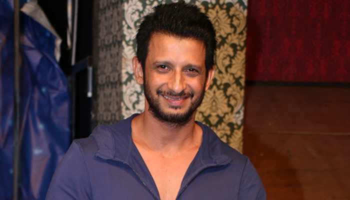 Working with Ekta Kapoor is like being with family: Sharman Joshi