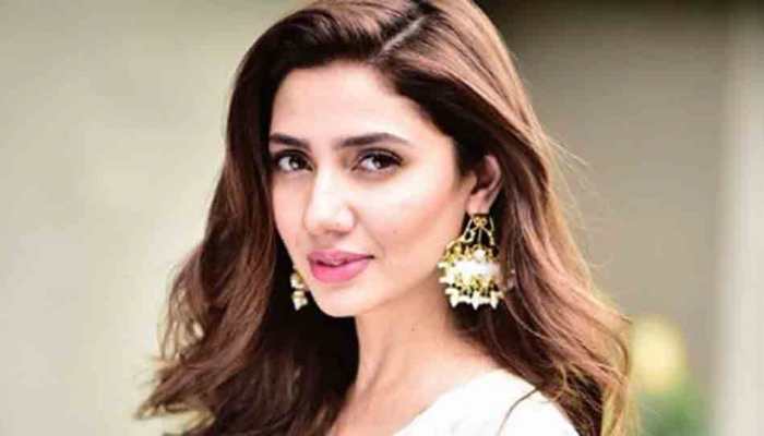 Mahira Khan shuts down troll who mocked her over viral photo with Ranbir Kapoor — Here's what she said