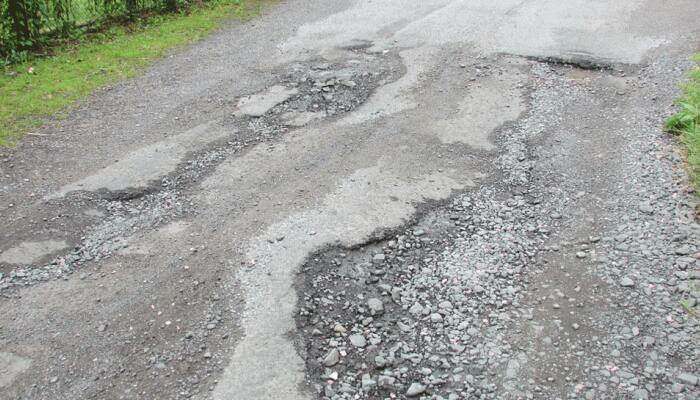 Around 15,000 deaths in road accidents due to potholes &#039;unacceptable&#039;, says Supreme Court 