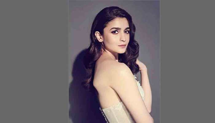 Alia Bhatt shares pic with Ayan Mukerji after Brahmastra schedule wrap; but where's Ranbir Kapoor?